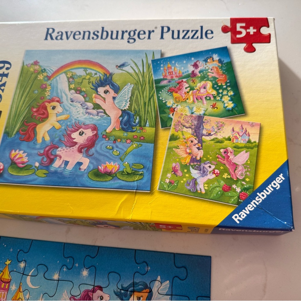 Ravensburger Puzzle - Pink and Blue Unicorn Meadow
